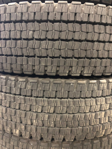 225/90R17.5 バリ山4本セット