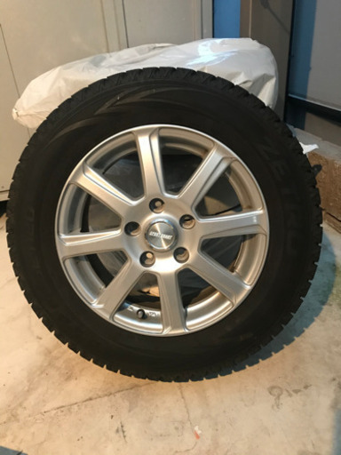 スタッドレスタイヤ　アルミホイール　4本セット　ノア　ボクシー