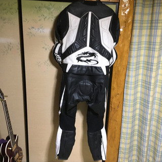 ベリック　レーシングスーツ　XL サイズ52 ツーピースの画像