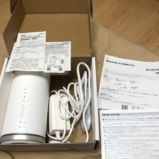 au Speed Wi-Fi HOME L01s ホームルーターの画像