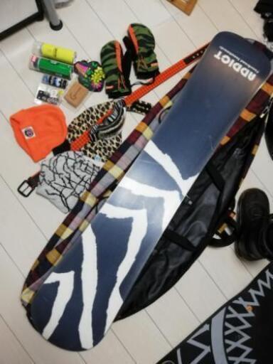 【取引決定済】スノボセット（ボード、ウェア、ブーツ、その他含む）7万円相当　BURTON