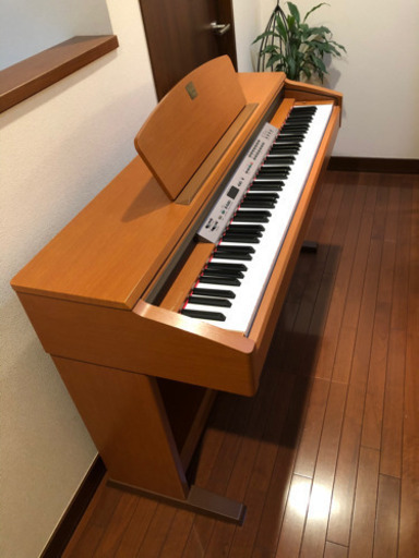 電子ピアノ　ヤマハクラビノーバ CLP-120