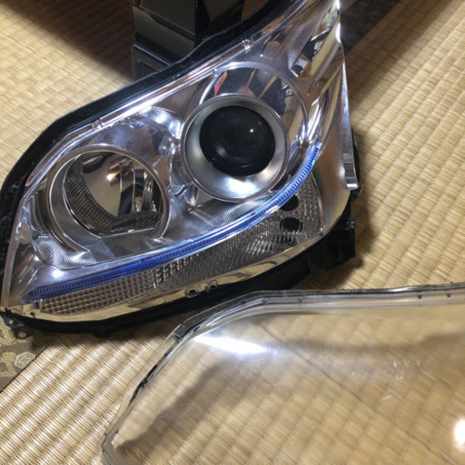 LA100S ヘッドライト　部品取り