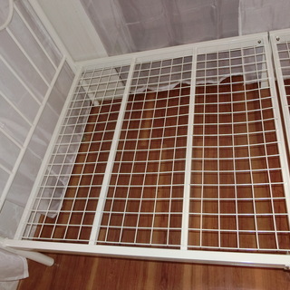 天蓋付きパイプベッド（白）の画像