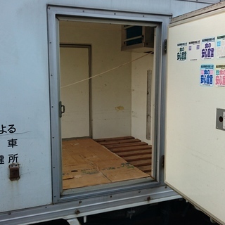 ご成約済みとなりました。ありがとうございました。歳末大特価！コミコミ価格10.6万円！サンバートラック冷凍車！早い者勝ちです！の画像