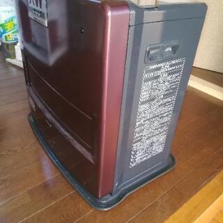 コロナ石油ファンヒーターの画像