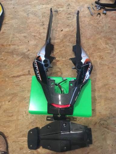 デューク200  カーボンフェンダーレス❗️