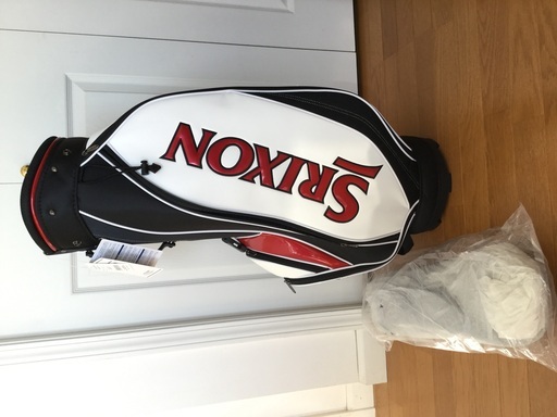 ゴルフバック スリクソンの新品です