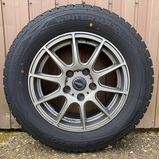 値下。スタッドレスタイヤ　195/65R15る