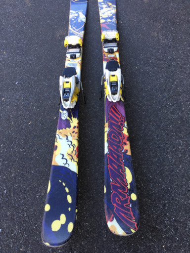 フリースタイル　ジュニア用スキー板　アルマダ143センチ