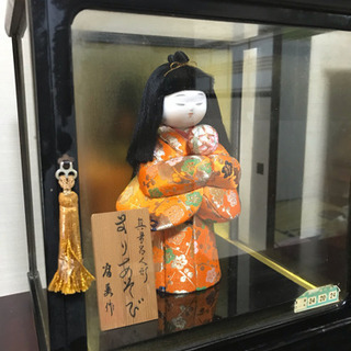 ケース入り日本人形 の画像