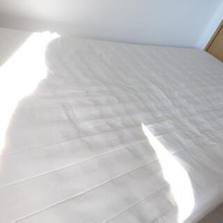 足付きマットレスの画像