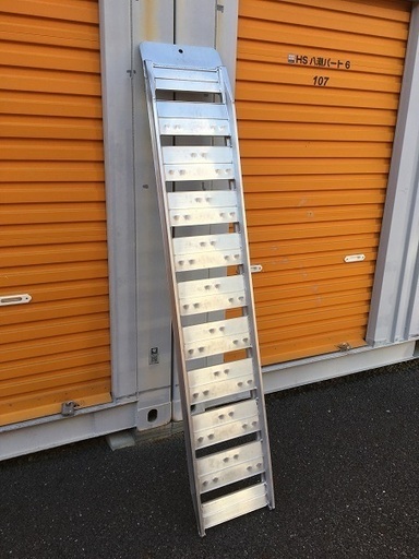 （交渉中）昭和アルミブリッジ【全長195cm／積載250kg】SBAG-180-30-0.5（ベロ式）1本　バイク積載時に使用してました。