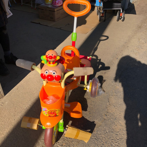【未使用】【訳あり】三輪車　アンパンマン　オレンジ