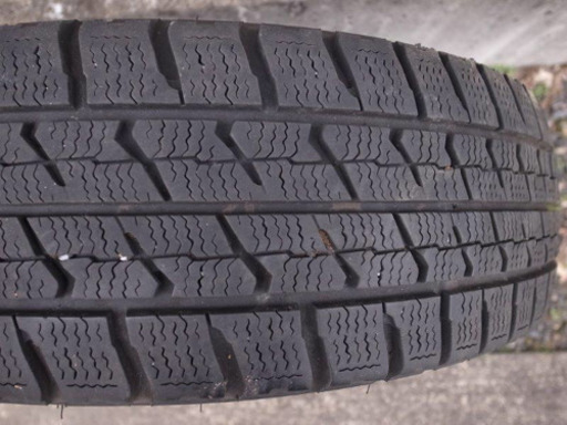 スタッドレスタイヤホイール4本セットナット付き