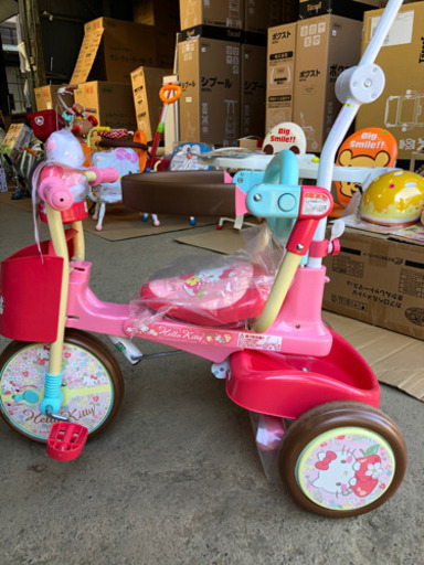 【未使用】【訳あり】三輪車　ハローキティ