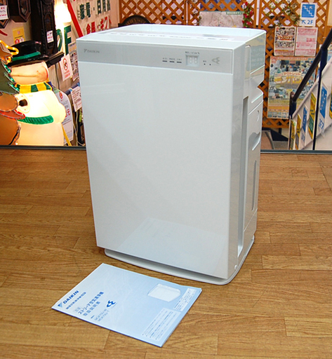 DAIKIN 加湿ストリーマ空気清浄機 MCK70U-W ホワイト 2018年 ダイキン 取扱説明書付き 加湿 空気清浄機☆ PayPay(ペイペイ)決済可能 ☆ 札幌市 清田区 平岡