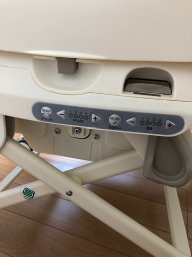 【値下げしました】コンビ　ネムリラ　AUTO SWING。