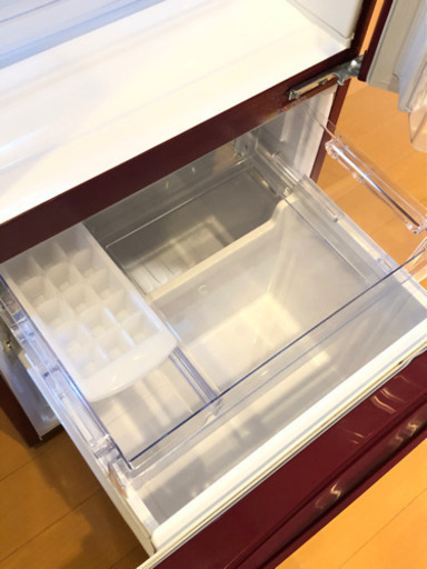 《取引中》AQUA冷蔵庫(赤) 2017年製　184L【床キズ防止マット付】値段交渉可♪