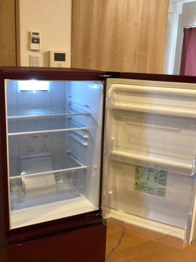 《取引中》AQUA冷蔵庫(赤) 2017年製　184L【床キズ防止マット付】値段交渉可♪