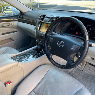 LS460 バージョンS 20インチアルミ　サンルーフ革シートの画像