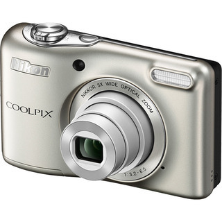 ニコン デジカメ 2005万画素 動画最大２９分可能 単３電池２本使用
