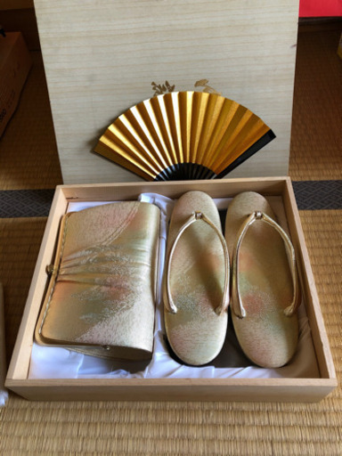 《取引終了》和装　バッグと草履