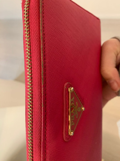 PRADA 長財布
