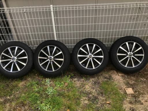 スタッドレスタイヤ、アルミ4本セット