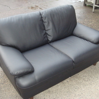 ニトリ 黒合皮 二人掛けソファー『美品中古』【リサイクルショップサルフ】