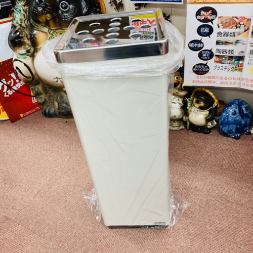 ★新品箱入り灰皿入荷です。スモーキングスタンド★