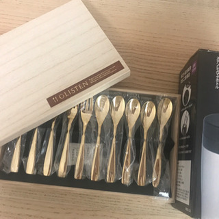 ステンレスボトルとフォークのセット