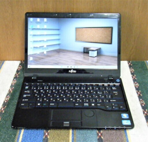 ?13.3型/高性能?i3/メモリ4GB♪/光速☆彡新品✨SSD240GB/MS Office 2016?✎/DVDマルチ(コピー可)