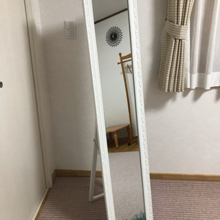 白 姿見