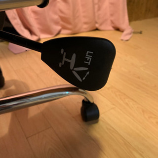 いわゆる社長イス！？引き取りに来てくださると助かります。の画像