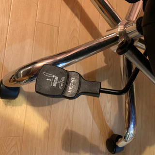 いわゆる社長イス！？引き取りに来てくださると助かります。の画像