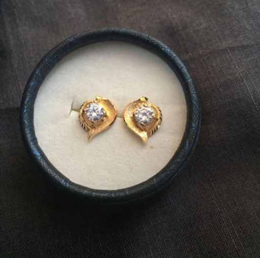 新品22kゴールドピアス