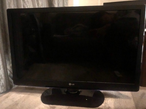 液晶テレビ