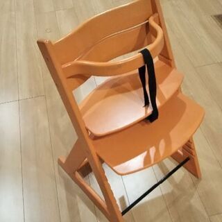 子ども 食事 椅子の画像