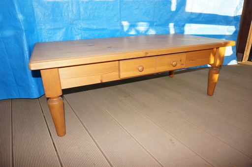 シャルドネ家具の座卓テーブルです