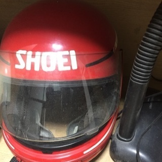 壊れたSHOEIヘルメット100円