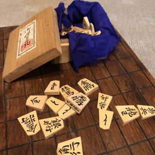 駒は在名あり「大王作」天童武内王将堂製、将棋盤セット usedの画像