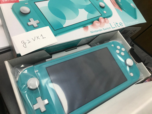 新品：任天堂Switch Lite(ターコイズブルー)