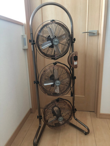 3連扇風機