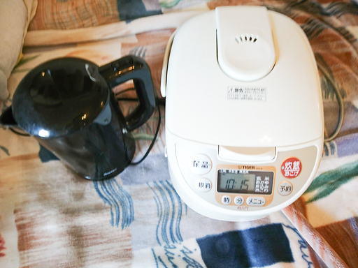 タイガーの五合炊き炊飯機＆電気ポット