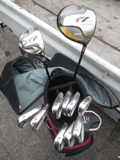 ゴルフクラブ12本セット テーラーメイドアイアン、ドライバー　SRIXONパター ナイキキャディバッグ付