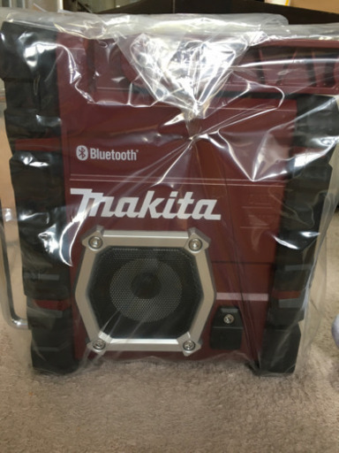 マキタ現場ラジオ限定色の新品