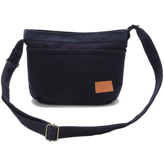 新品未使用　sasicco タイニーショルダー