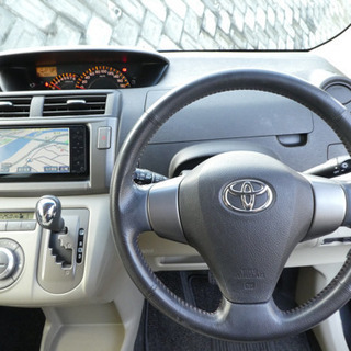 トヨタ パッソセッテの画像