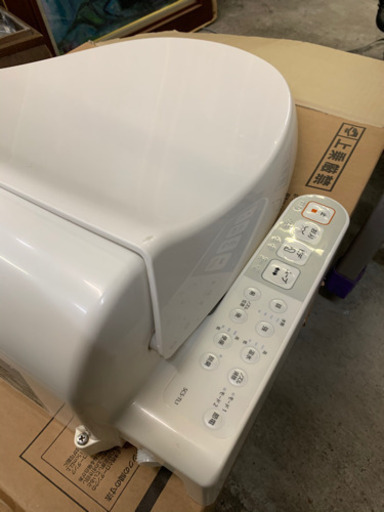 東芝 温水洗浄便座 家庭用 SCS-TL1 予約中